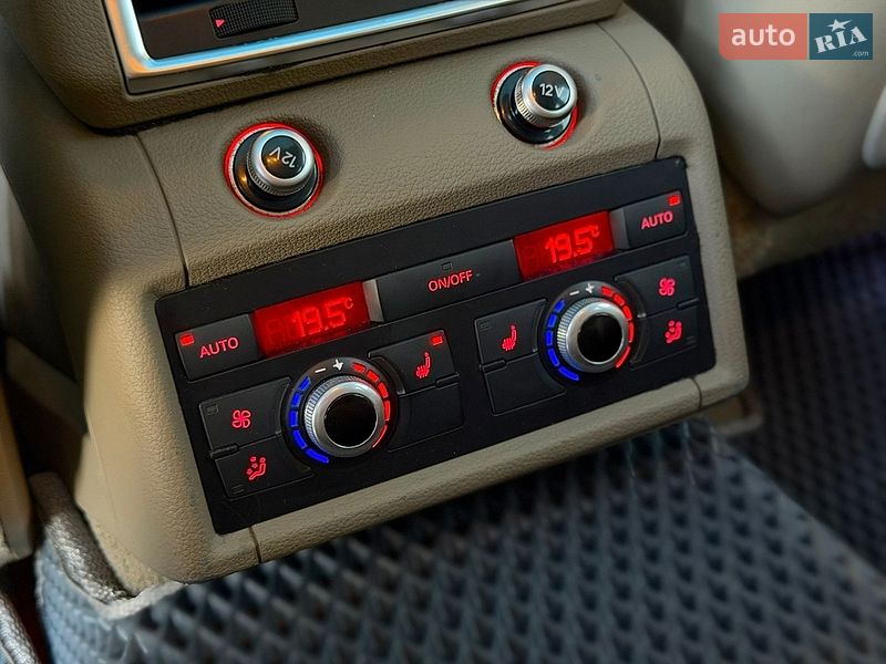 Внедорожник / Кроссовер Audi Q7 2011 в Киеве