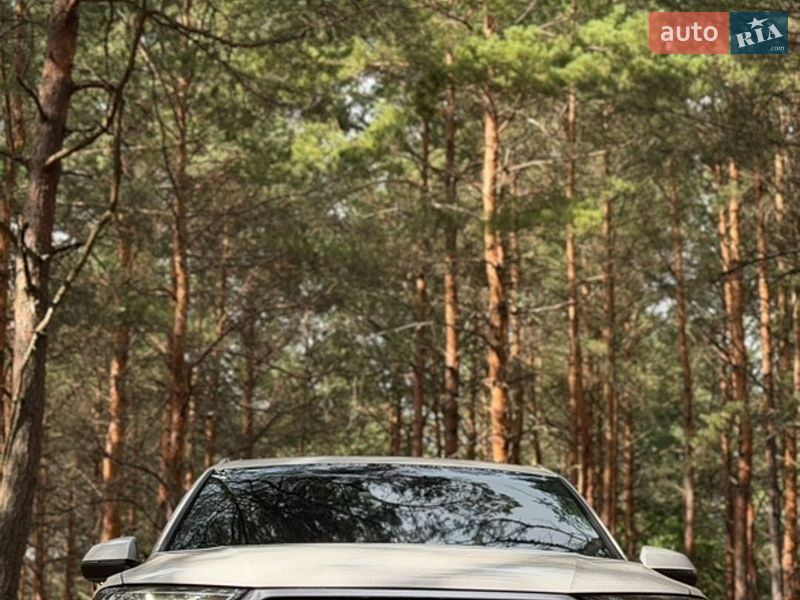 Позашляховик / Кросовер Audi Q7 2016 в Львові
