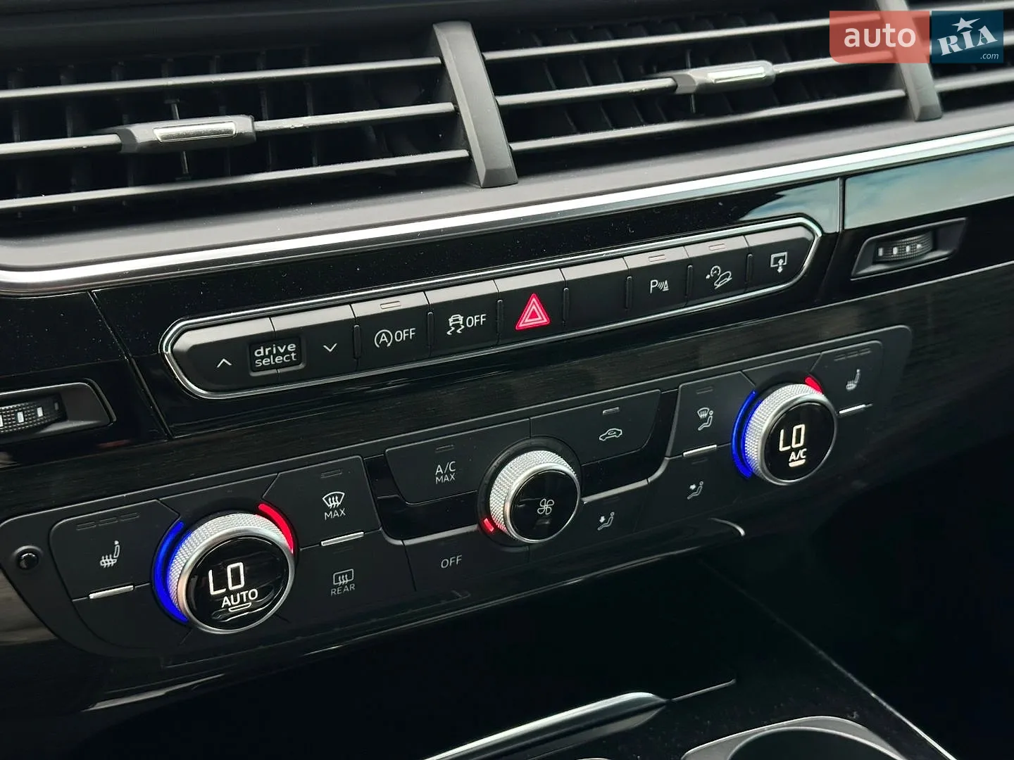2016 Audi Q7 - мініатюра 122