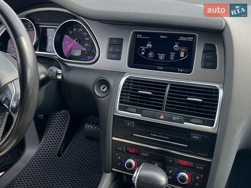 Позашляховик / Кросовер Audi Q7 2012 в Львові