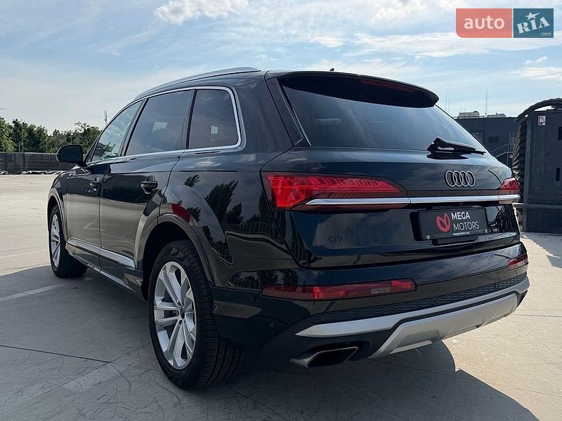 Внедорожник / Кроссовер Audi Q7 2025 в Киеве