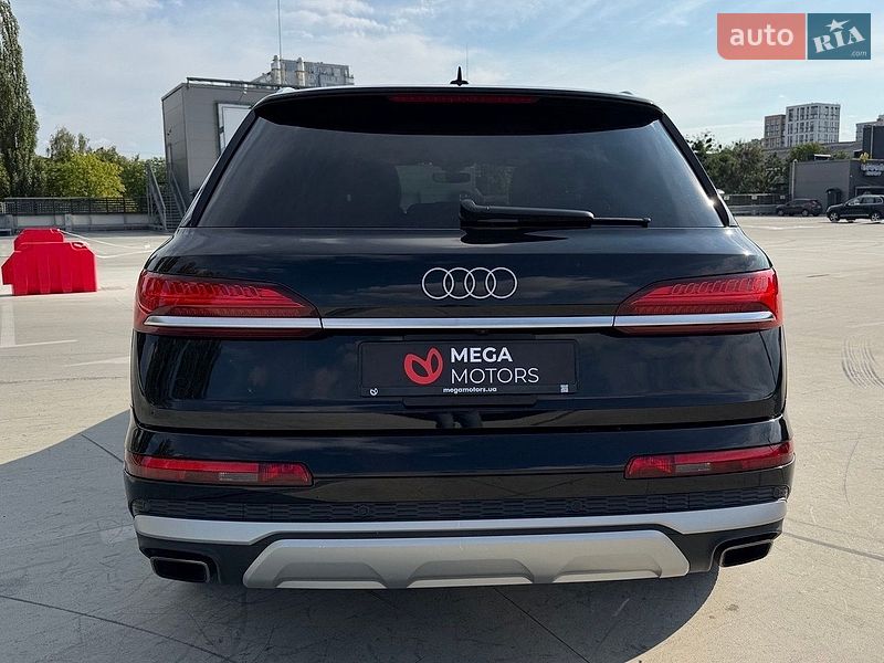 Внедорожник / Кроссовер Audi Q7 2025 в Киеве