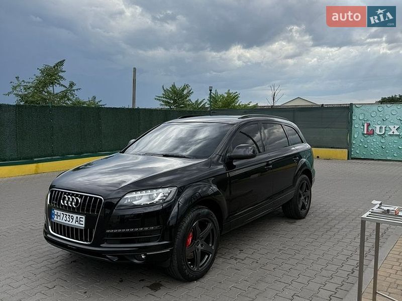 Позашляховик / Кросовер Audi Q7 2014 в Одесі