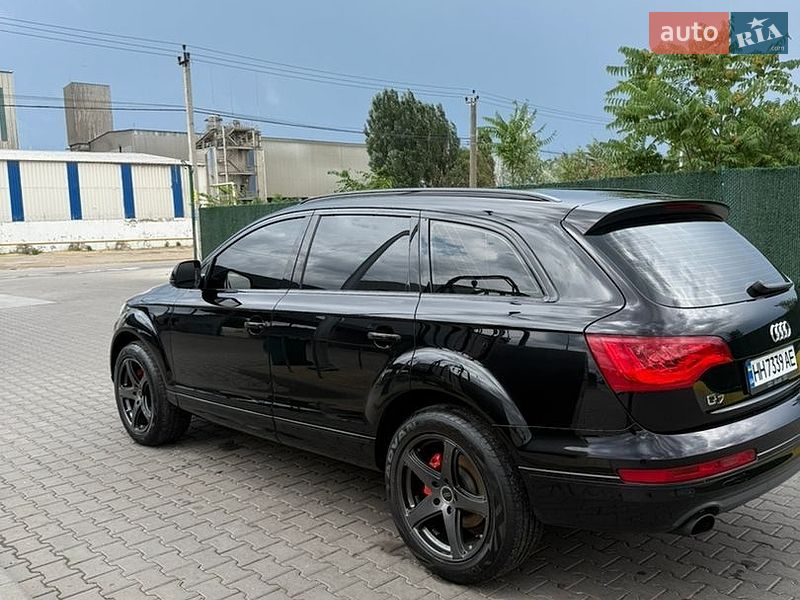 Позашляховик / Кросовер Audi Q7 2014 в Одесі