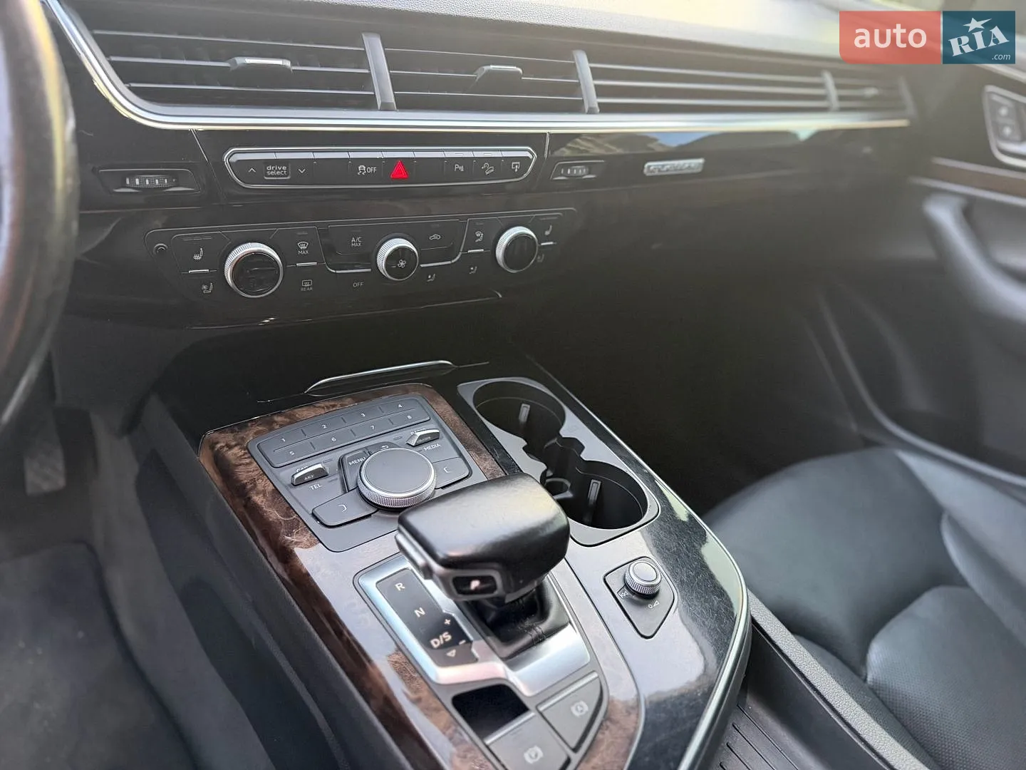 2016 Audi Q7 - мініатюра 21