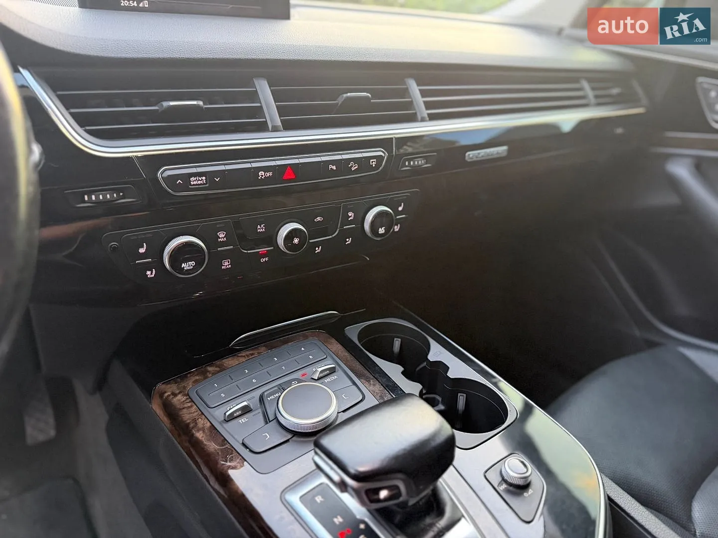 2016 Audi Q7 - мініатюра 22