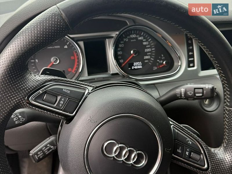 Позашляховик / Кросовер Audi Q7 2014 в Одесі