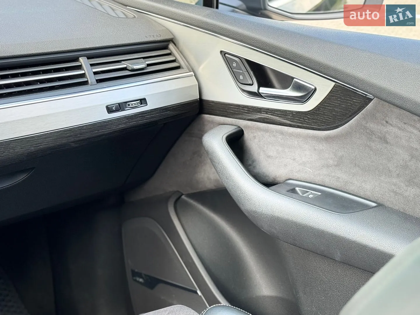 2016 Audi Q7 - мініатюра 14