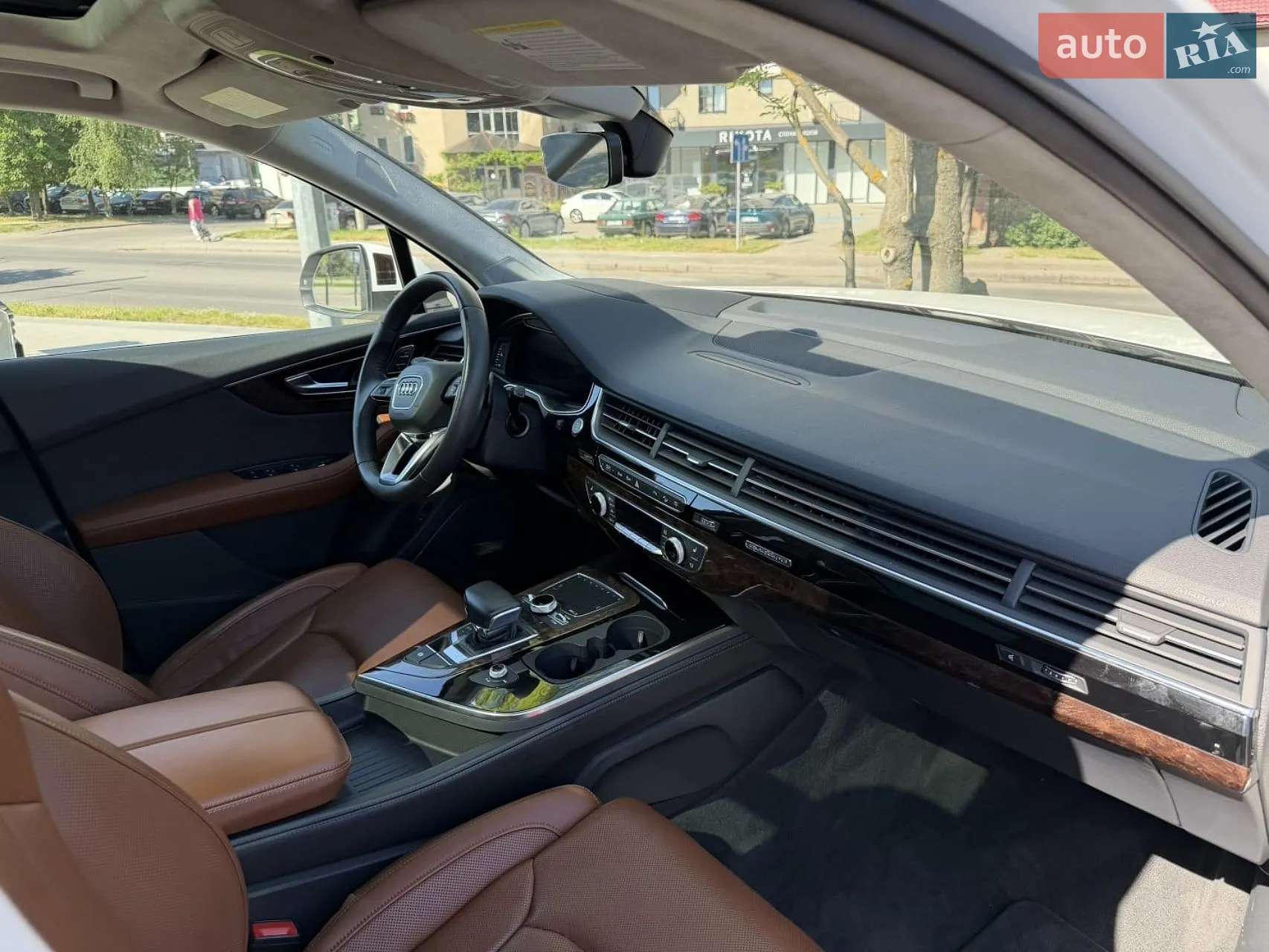 Audi Q7 2018 VIN WA1VAAF72JD038878 фото оголошення 4 з 53