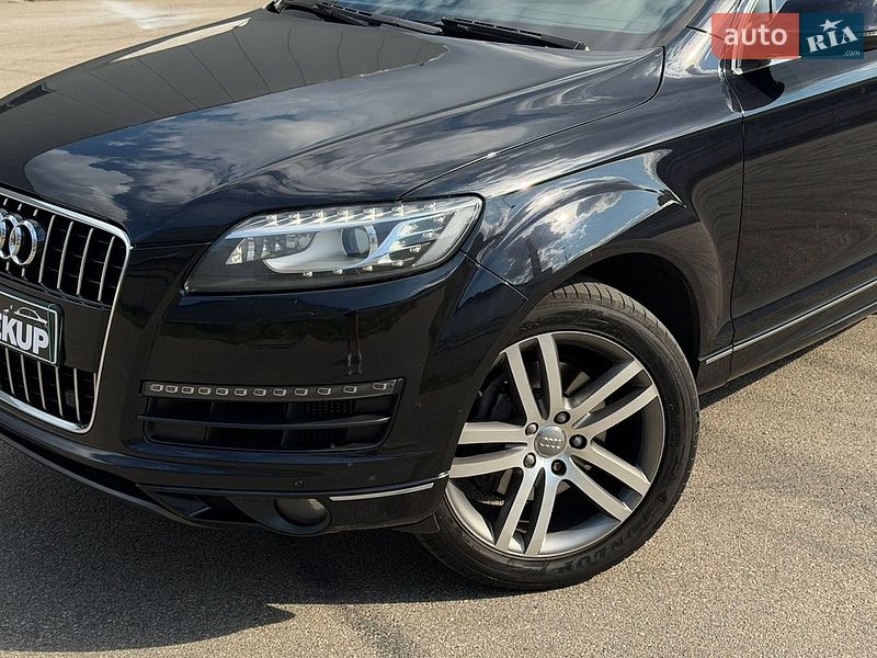 Внедорожник / Кроссовер Audi Q7 2013 в Киеве