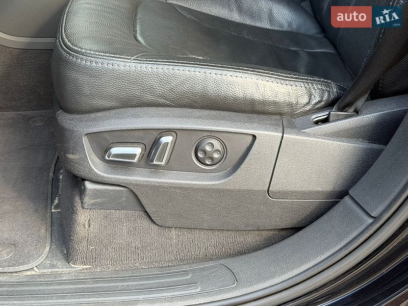 Внедорожник / Кроссовер Audi Q7 2013 в Киеве