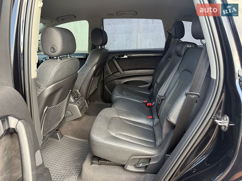Внедорожник / Кроссовер Audi Q7 2013 в Киеве