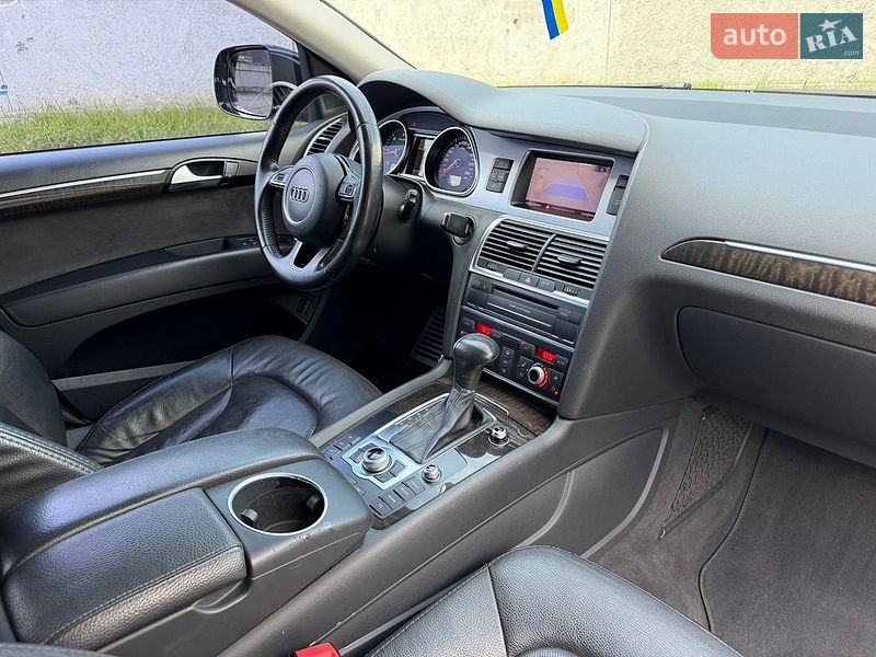 Внедорожник / Кроссовер Audi Q7 2013 в Киеве
