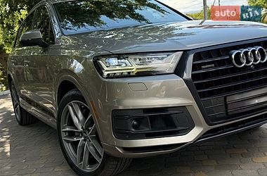 Внедорожник / Кроссовер Audi Q7 2017 в Луцке