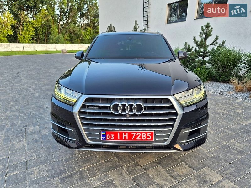 Audi Q7, фото з оголошення