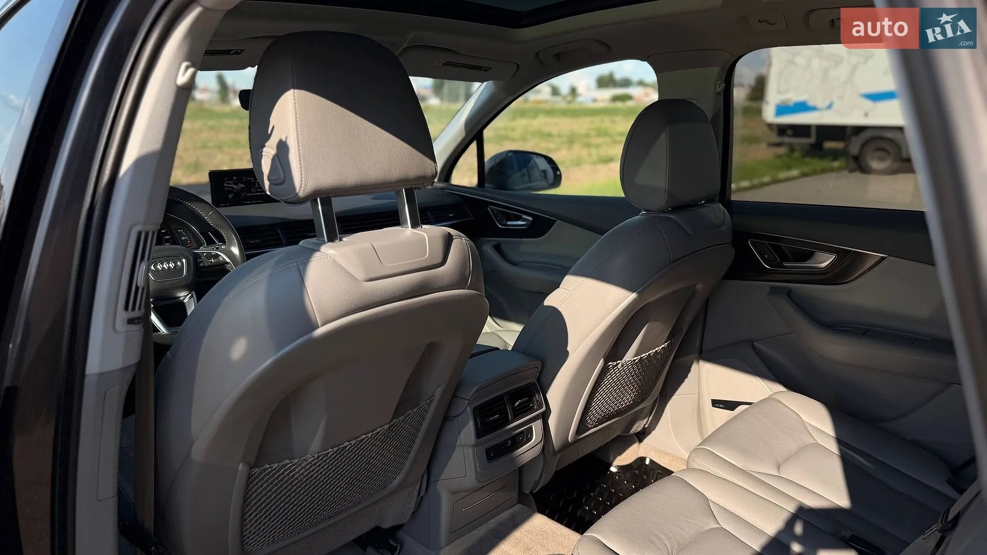2016 Audi Q7 - мініатюра 27