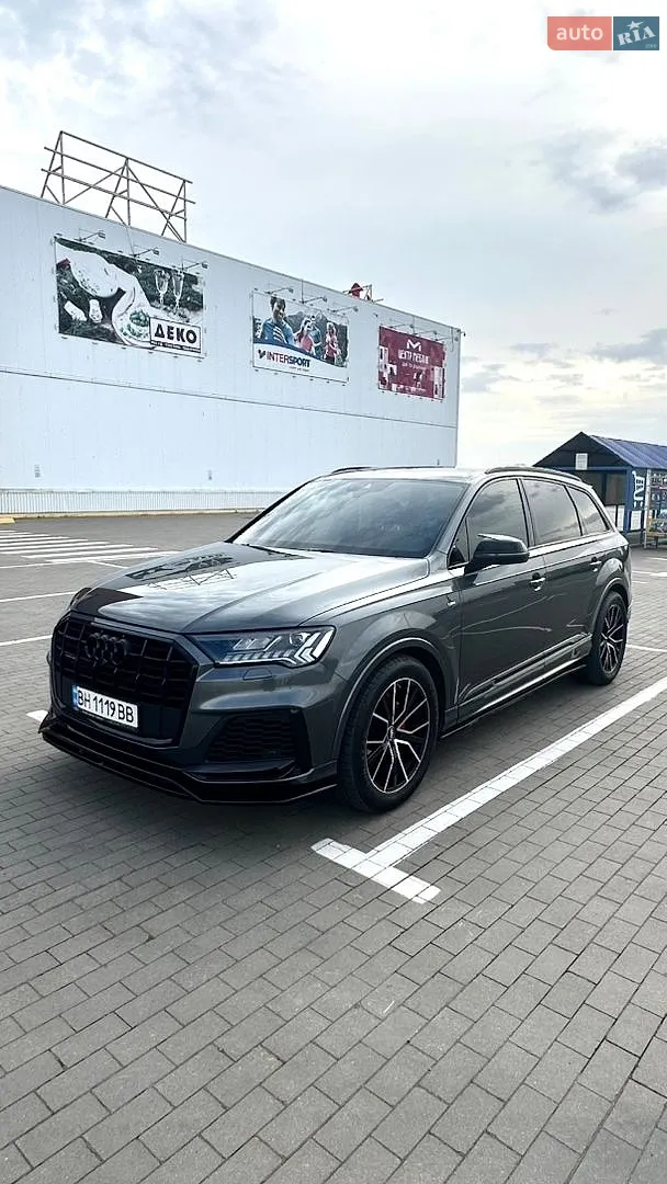 2020 Audi Q7 - фото 1