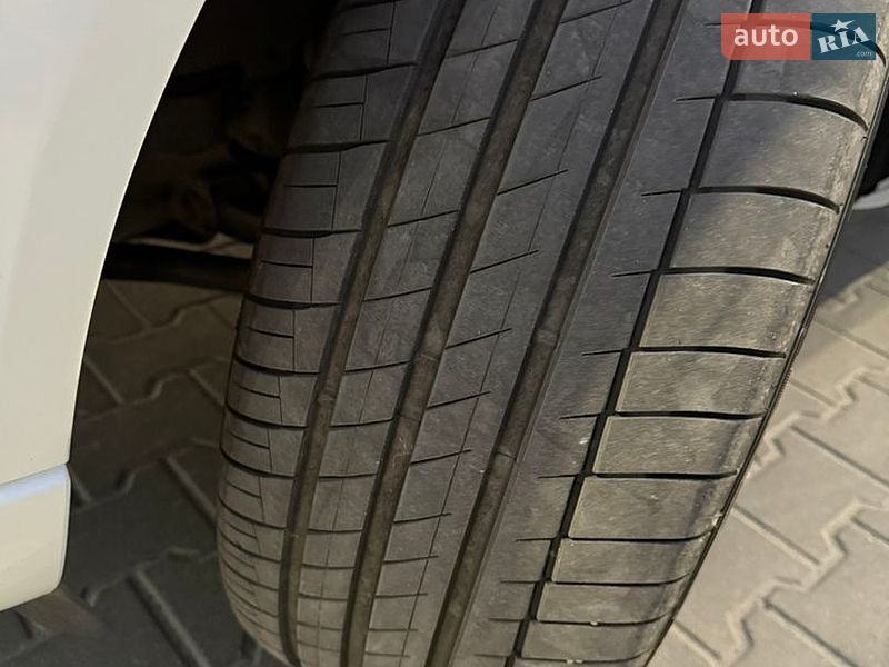 Внедорожник / Кроссовер Audi Q7 2013 в Тернополе