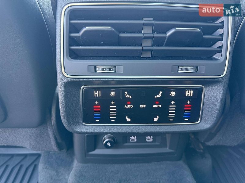 Позашляховик / Кросовер Audi Q7 2021 в Києві фото 30 Позашляховик / Кросовер Audi Q7 2021 в Києві