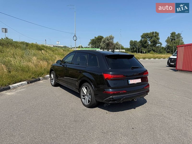 Позашляховик / Кросовер Audi Q7 2021 в Києві фото 10 Позашляховик / Кросовер Audi Q7 2021 в Києві