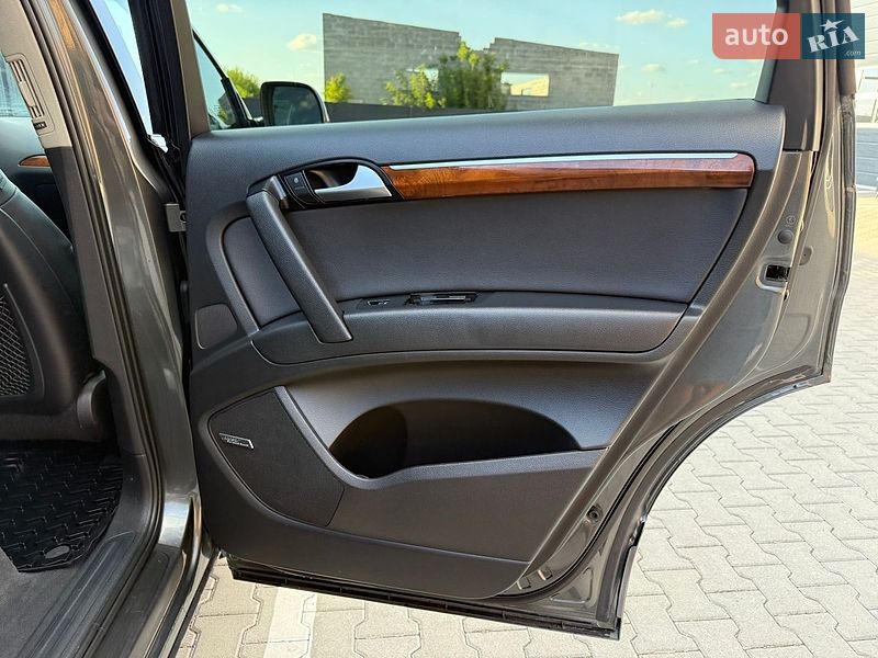 Позашляховик / Кросовер Audi Q7 2014 в Дубні фото 80 Позашляховик / Кросовер Audi Q7 2014 в Дубні