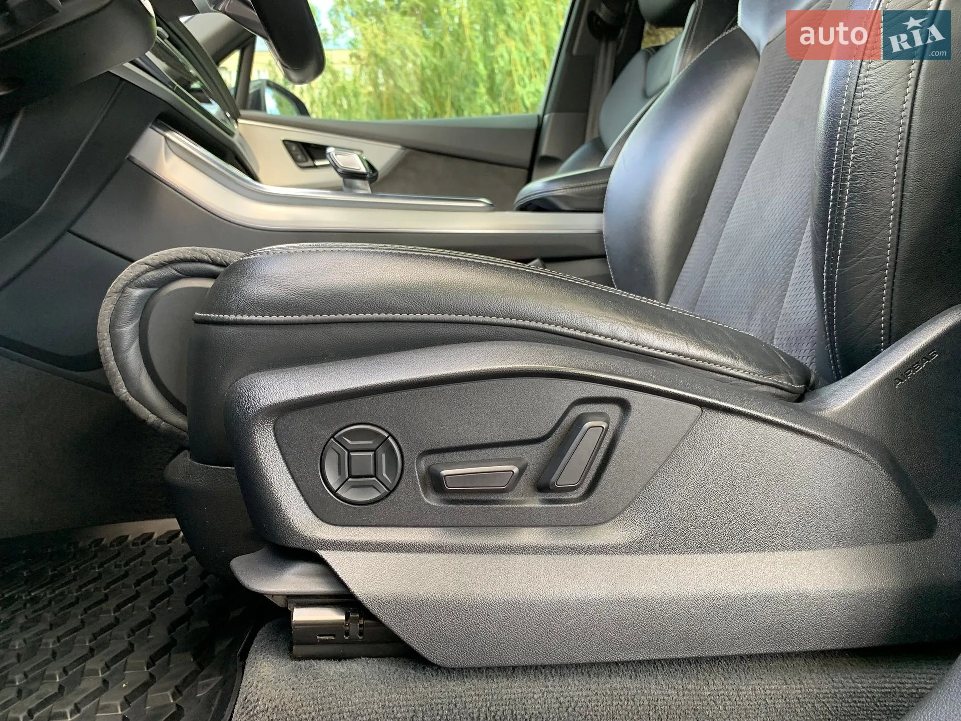 2020 Audi Q7 - мініатюра 19