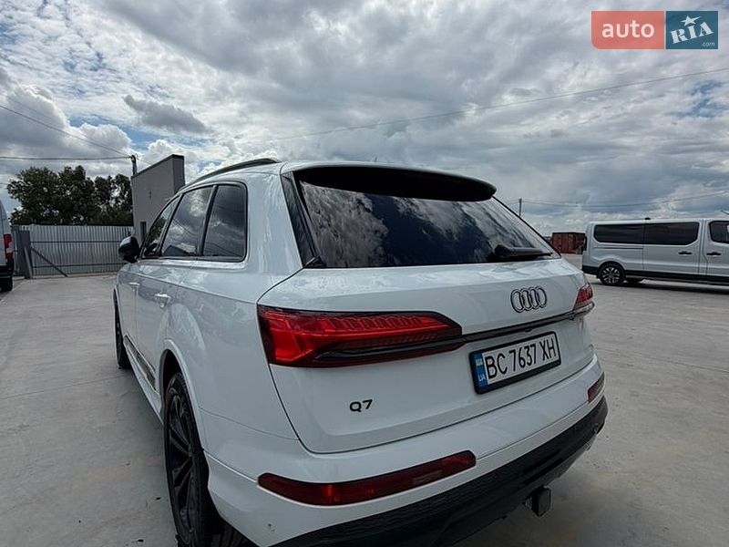 Позашляховик / Кросовер Audi Q7 2024 в Львові