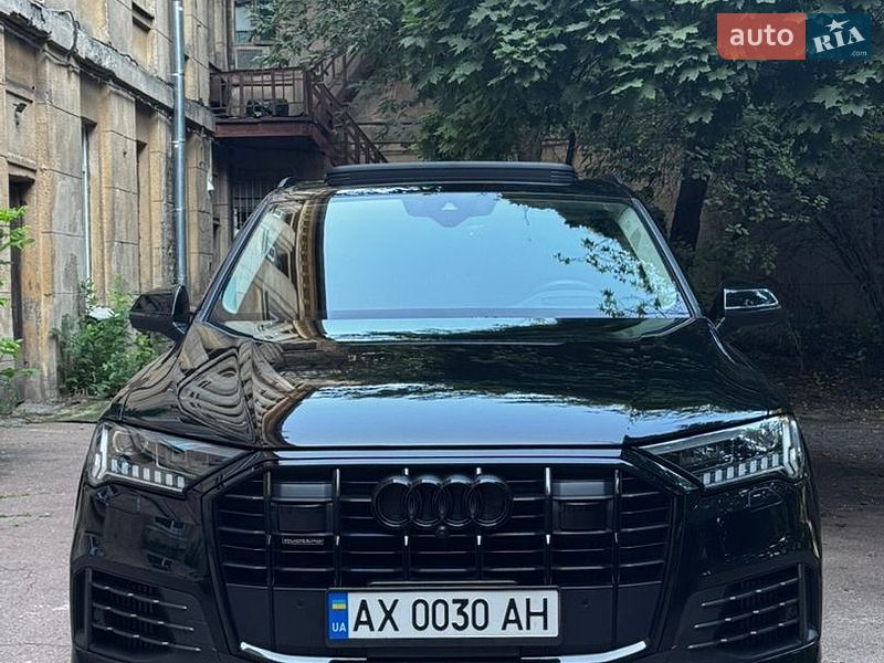 Позашляховик / Кросовер Audi Q7 2022 в Києві