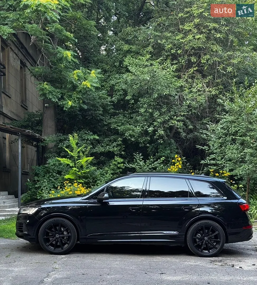 Audi Q7 2022 VIN WA1VXBF76PD002009 фото оголошення 10 з 47