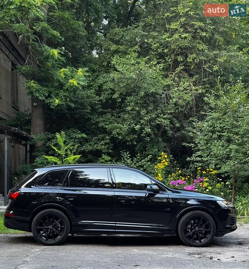 Audi Q7 2022 VIN WA1VXBF76PD002009 фото оголошення 12 з 47