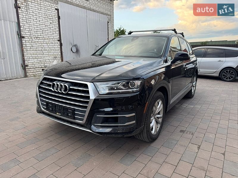 Audi Q7, photos from the listing
