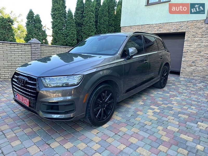 Audi Q7, фото з оголошення