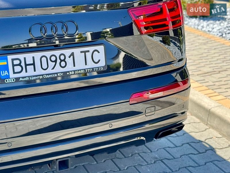 Позашляховик / Кросовер Audi Q7 2017 в Одесі