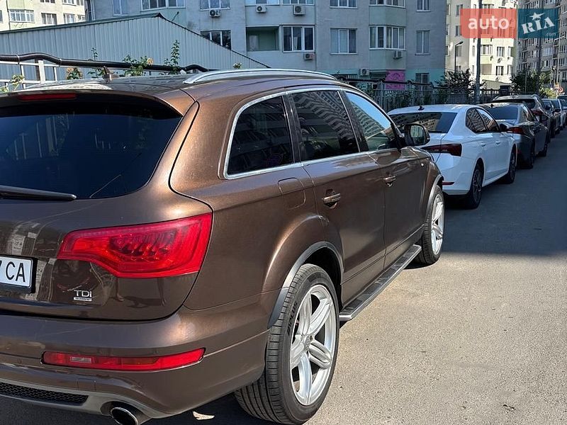Внедорожник / Кроссовер Audi Q7 2012 в Одессе