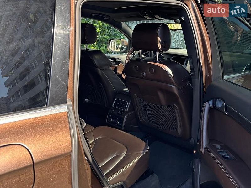 Внедорожник / Кроссовер Audi Q7 2012 в Одессе