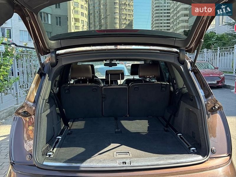 Внедорожник / Кроссовер Audi Q7 2012 в Одессе