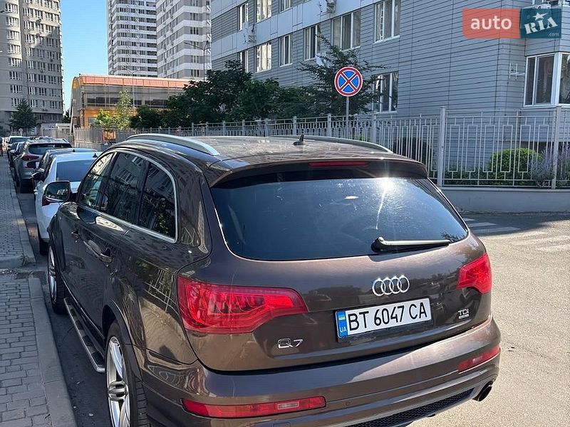 Внедорожник / Кроссовер Audi Q7 2012 в Одессе