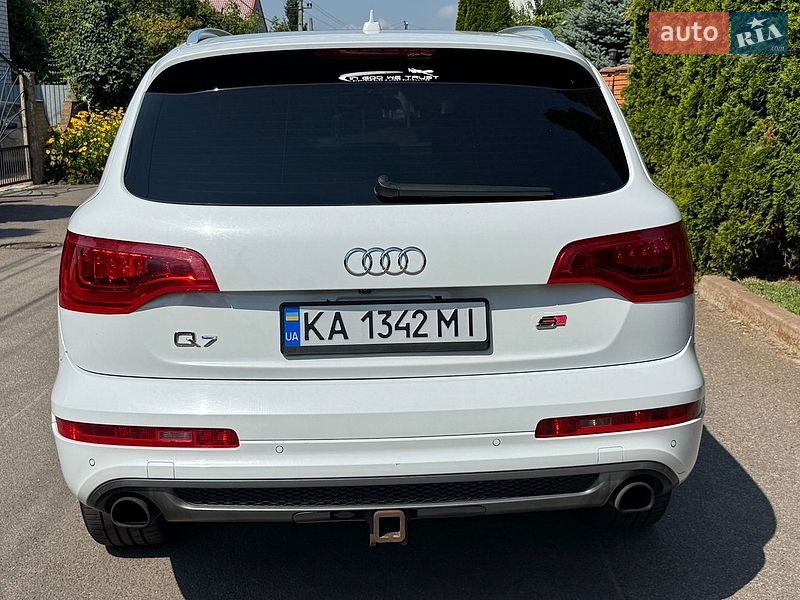 Позашляховик / Кросовер Audi Q7 2013 в Києві