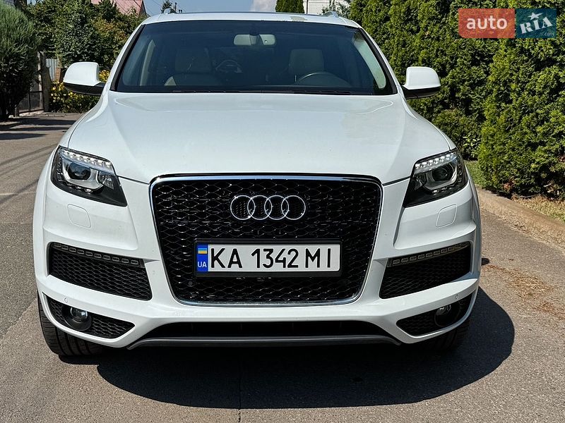 Позашляховик / Кросовер Audi Q7 2013 в Києві