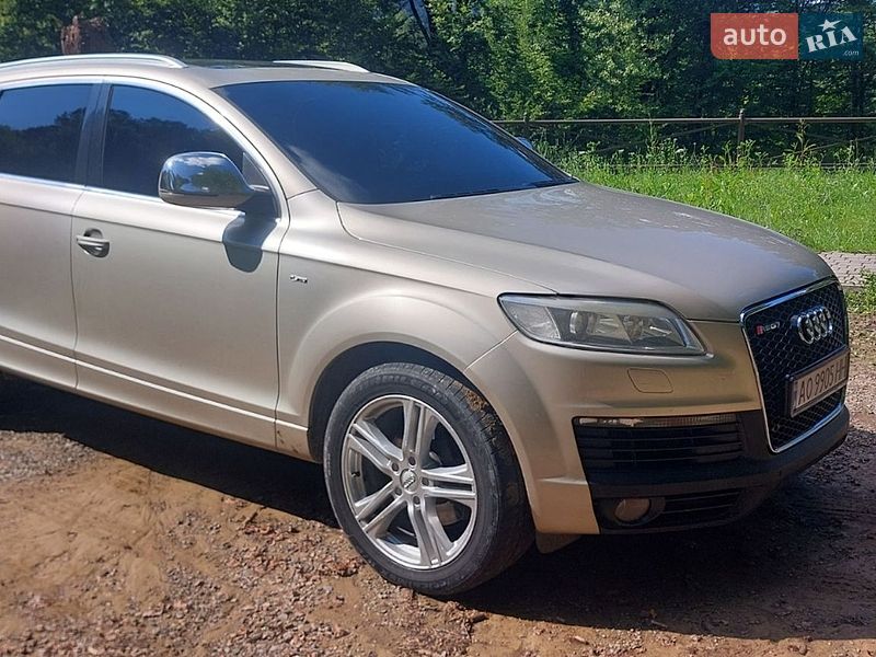 Позашляховик / Кросовер Audi Q7 2006 в Нересниці