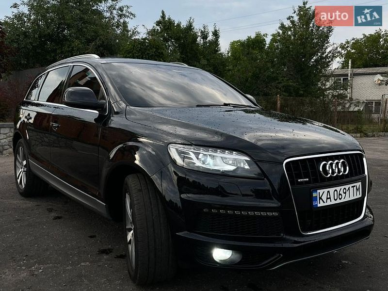 Позашляховик / Кросовер Audi Q7 2012 в Києві