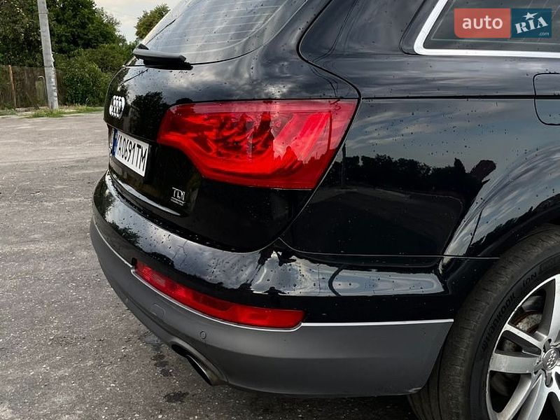 Позашляховик / Кросовер Audi Q7 2012 в Києві
