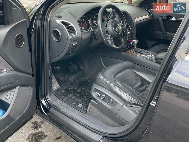 Позашляховик / Кросовер Audi Q7 2012 в Києві