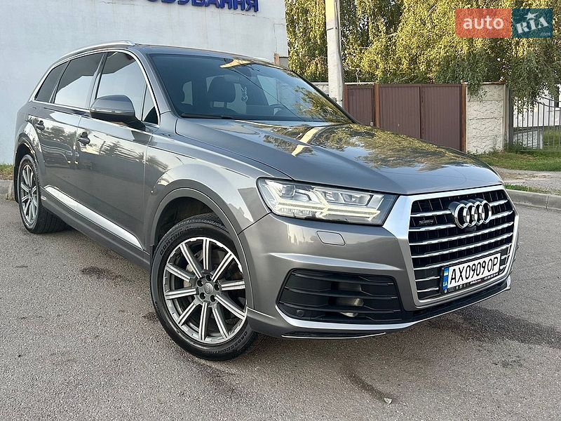 Внедорожник / Кроссовер Audi Q7 2017 в Харькове