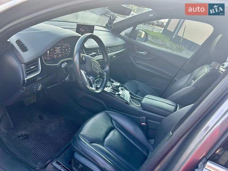 Внедорожник / Кроссовер Audi Q7 2017 в Харькове