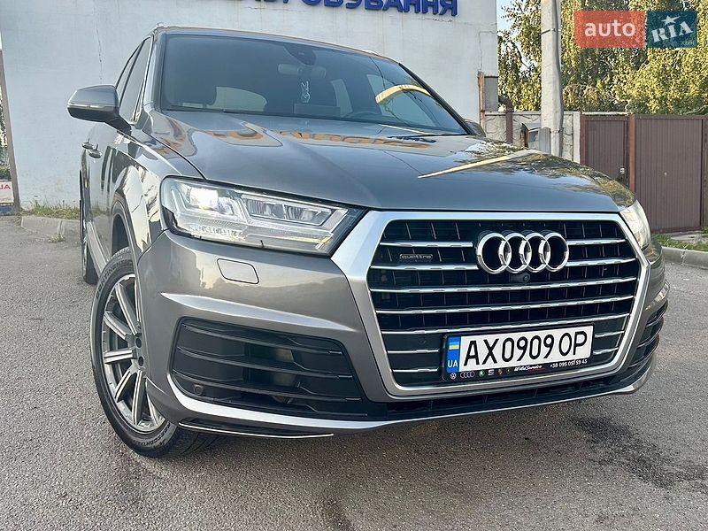 Внедорожник / Кроссовер Audi Q7 2017 в Харькове