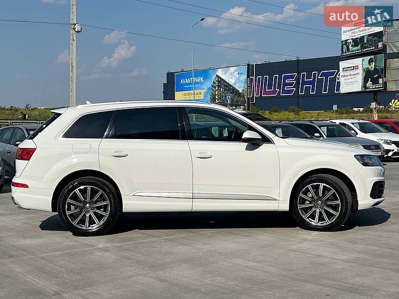 Позашляховик / Кросовер Audi Q7 2018 в Львові