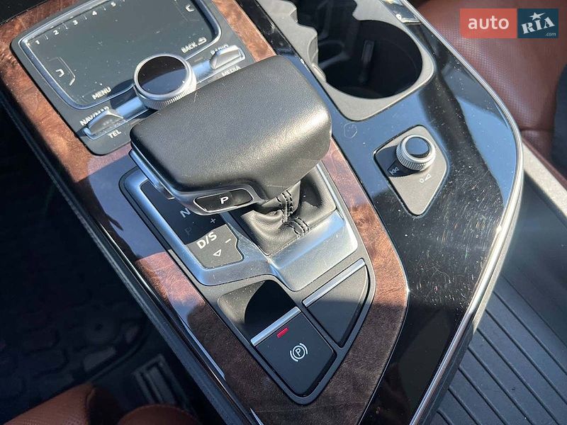 Позашляховик / Кросовер Audi Q7 2018 в Львові