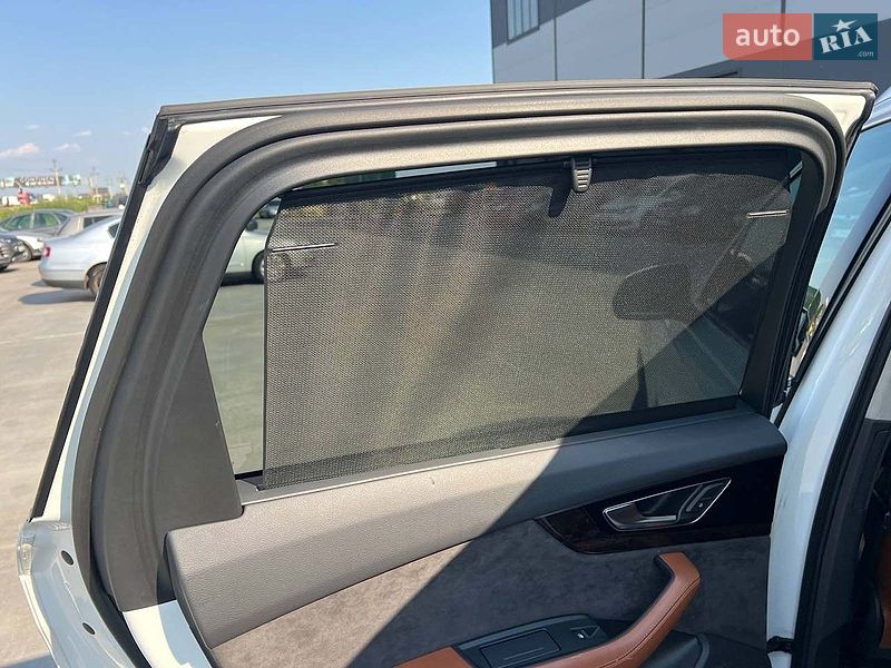 Позашляховик / Кросовер Audi Q7 2018 в Львові