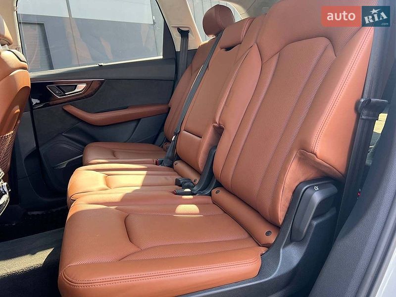 Позашляховик / Кросовер Audi Q7 2018 в Львові